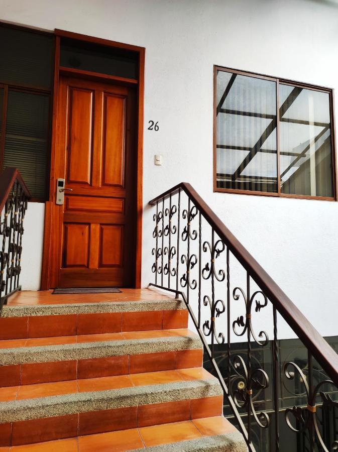 Cuenca Suites Екстериор снимка