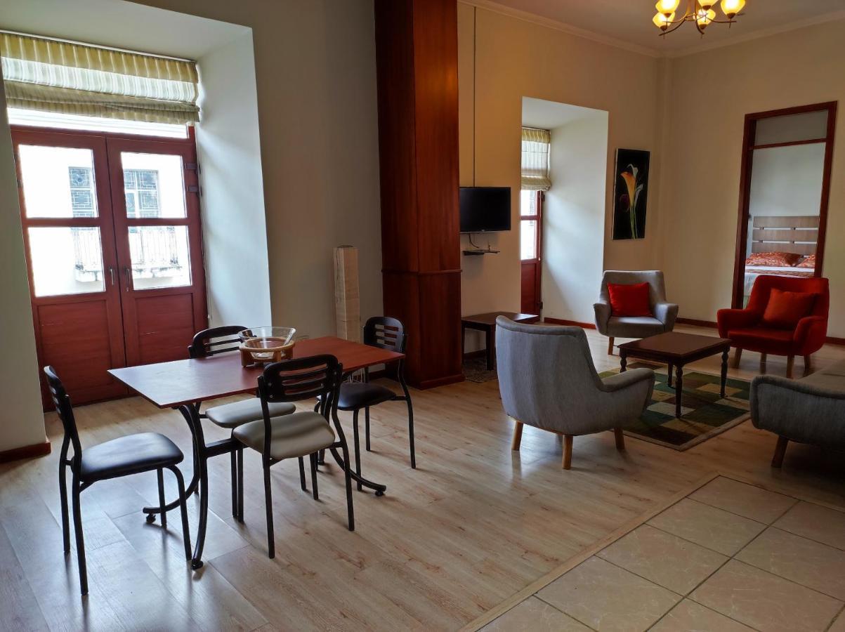 Cuenca Suites Екстериор снимка