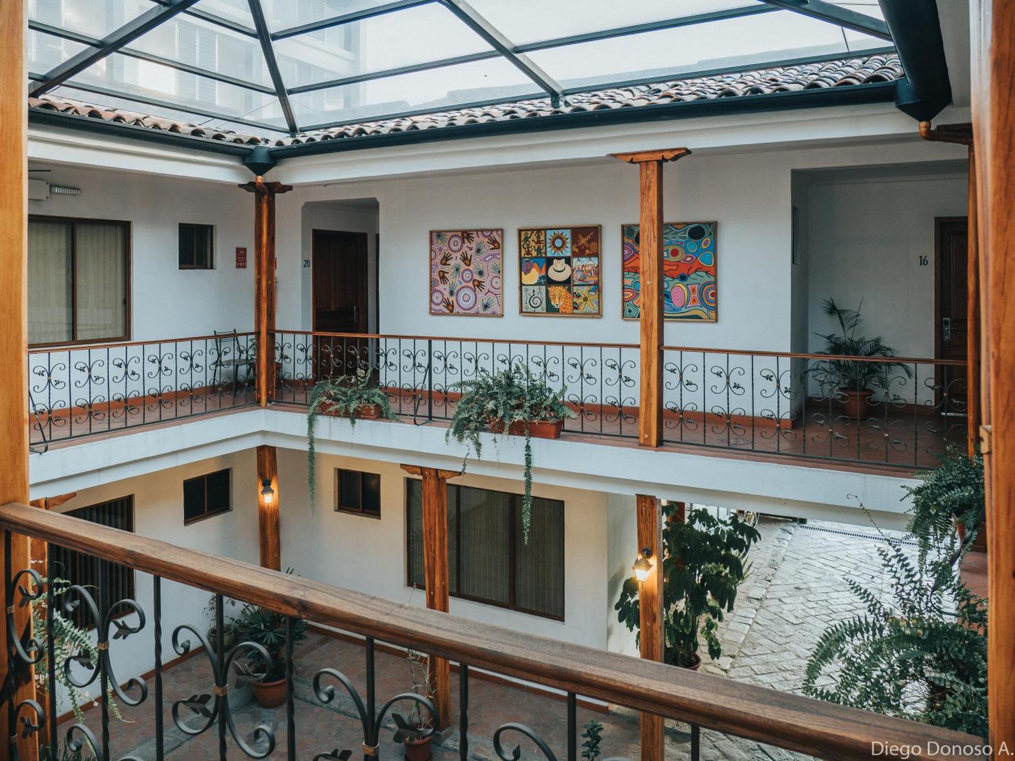 Cuenca Suites Екстериор снимка
